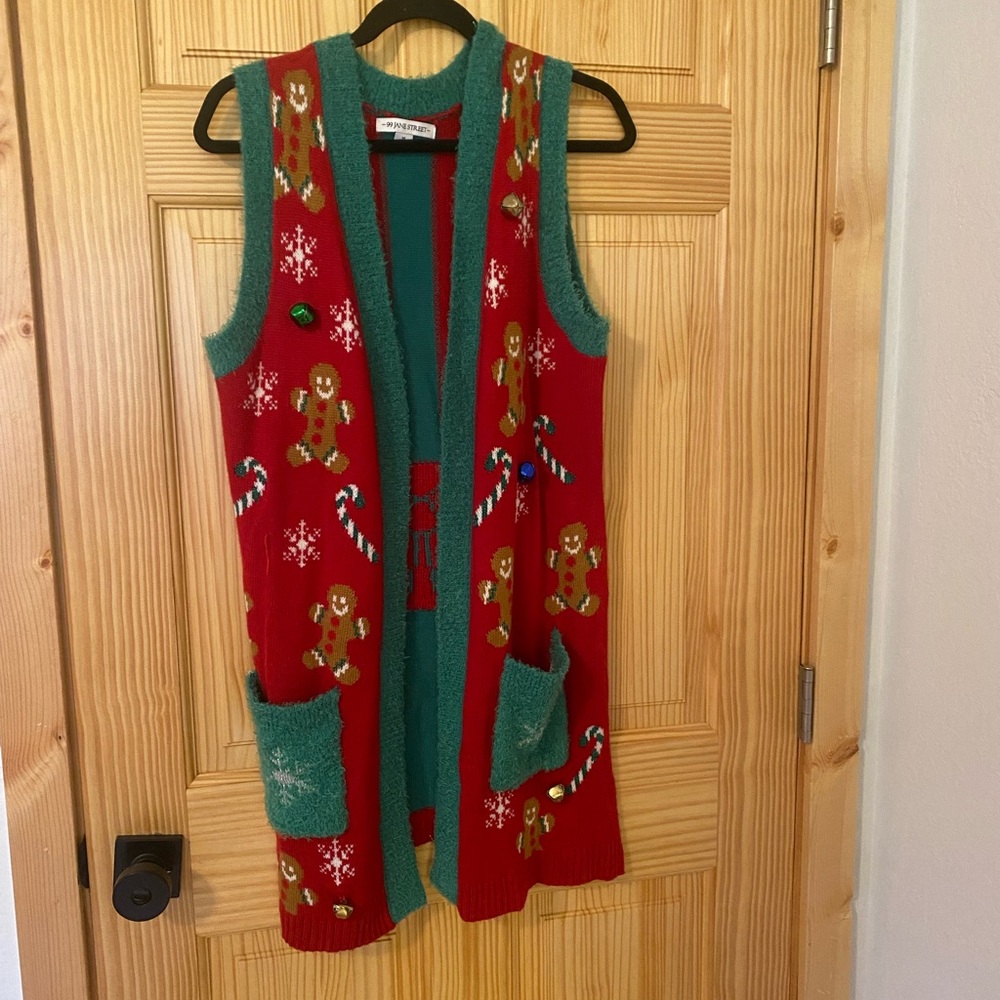 Women’s Gingerbread Christmas Sweater Vest – Festive Holiday Knit, Size Medium